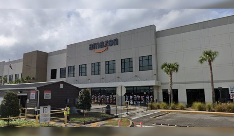 Amazon Bolts Eight Robot Stations Onto Its Pecan Park Warehouse in Jacksonville