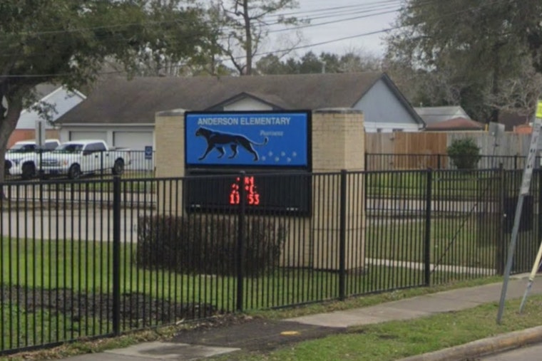 Anderson Elementary A/C Fails Again, Houston Dad Pulls Daughter Over Heat Fears