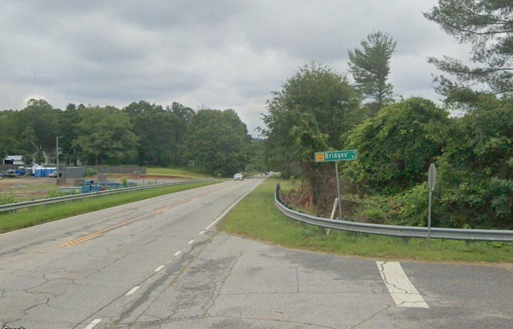 Anderson Road Crash Turns Deadly, Coroner Responds as Details Stay Scarce