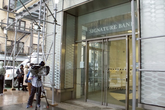 Appeals Court Revives Signature Bank Investor Suit, Rejects FDIC's Claim to Sue