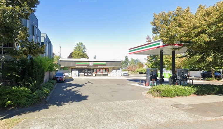 Armed Duo Robs West Seattle 7-Eleven Minutes After Hitting South Park Gas Station