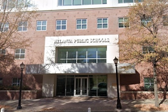 Atlanta Schools Weigh Rule Forcing ICE Agents to Show a Warrant