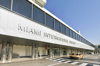 Avianca Crew Member Nabbed at MIA With Gold Chain Painted Silver