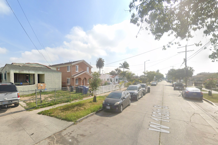 Backyard Unit Fire Kills One In South LA’s Broadway-Manchester Area