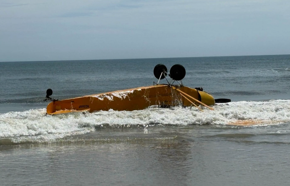 Banner Plane Flips Upside Down Off New Smyrna Beach, Pilot Escapes Unhurt
