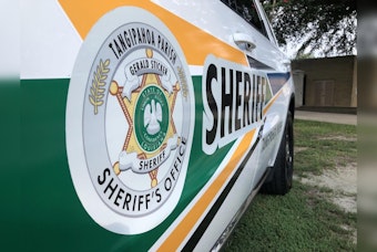 Barefoot, Handcuffed Inmates Bolt Feds on I-12 Near Ponchatoula as Manhunt Widens