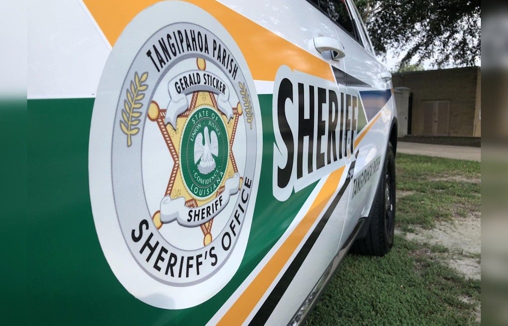 Barefoot, Handcuffed Inmates Bolt Feds on I-12 Near Ponchatoula as Manhunt Widens