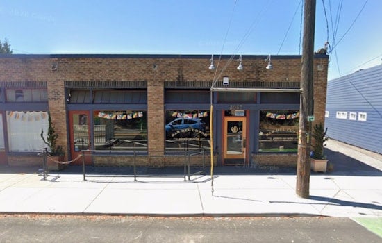 Beacon Hill's Bar del Corso Turns 15, Still Cooking Pizza in 90 Seconds Flat