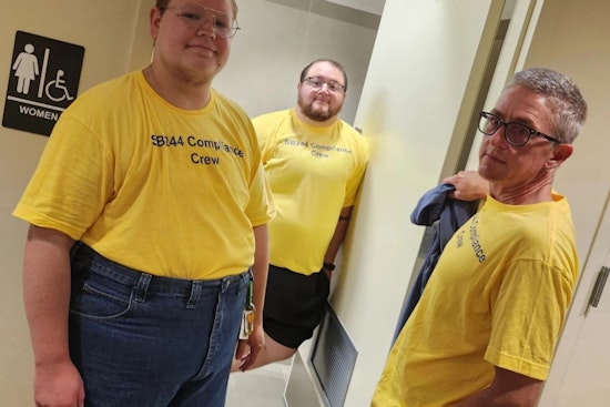 Bearded Trans Men Flood Kansas Women's Restrooms to Protest Bathroom Law