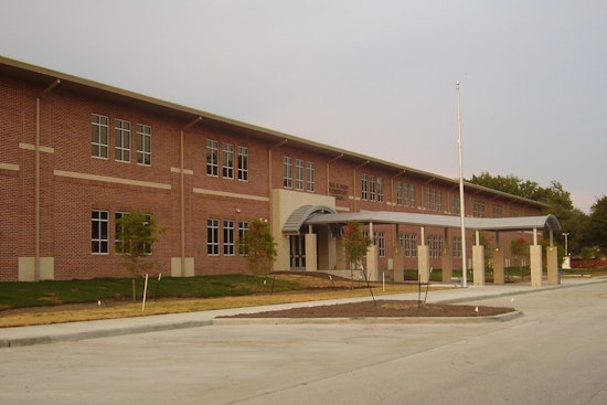Bellaire's Horn Elementary Bakes as PTO Pays $8,300 to Rent AC Units HISD Won't Fix