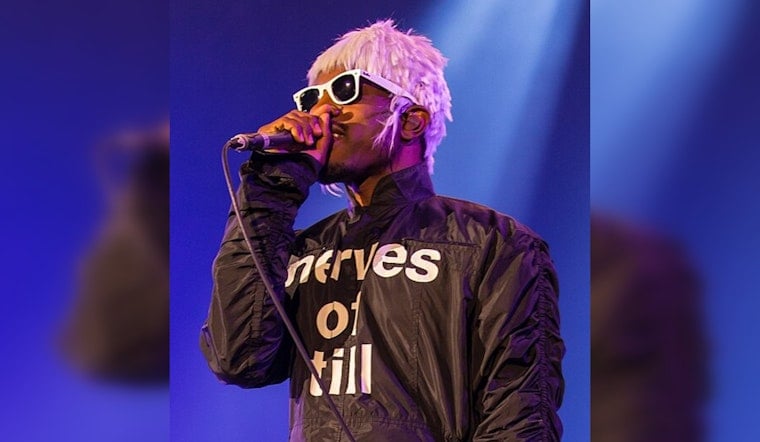 Big Boi Surprises East Point Youth Soccer With Glow-in-the-Dark ATLiens Jerseys