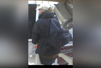 Bike-Riding Burglar Hits Corner 14 Food Carts, Oregon City Police Seek ID
