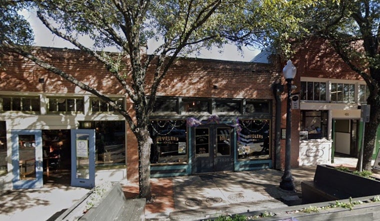 Bishop Arts Bar Throws Mardi Gras Party Six Months Early, and It's Free