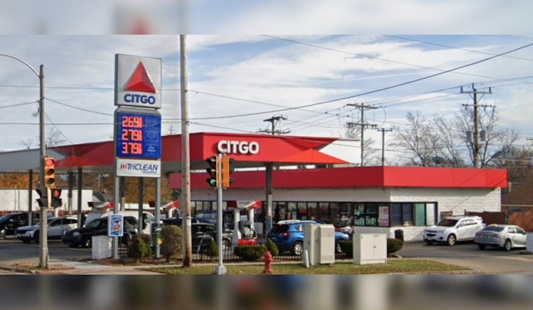Blind Milwaukee Singer Turns Gas Station Into Stage, Community Raises $8,000