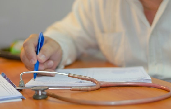 Blind Philly Doctor, 76, Recalls Beating Nine Rejections to Become a Physician