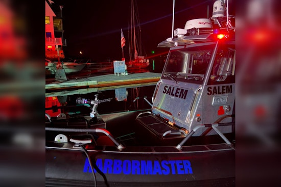 Boat Slams Onto Grays Rock Off Marblehead, Five Pulled From Dark Water