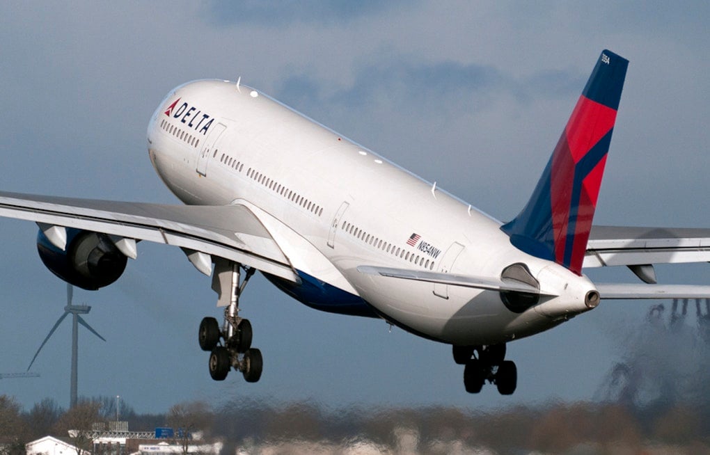 Boston-Hawaii Flight Shrinks to 17 Days, Ending America's Longest Route