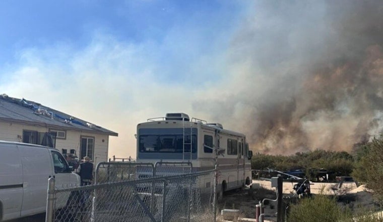 Boulevard Couple Pulled From Flames as Thorn Fire Suddenly Shifts Course