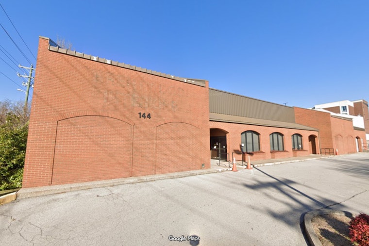 Brentwood's Huff's Food Town Site Returns to Groceries After 30 Years Empty