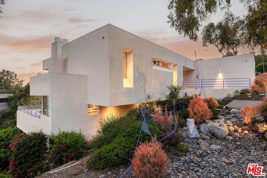 Brentwood's Passive-Solar Masterpiece Lists for $3.75M After Getty Fire Rebuild