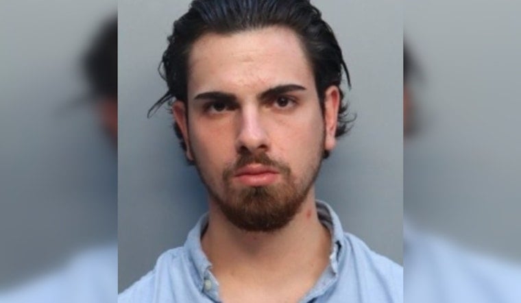 Brickell Bystander Tackles Jewelry Thief Through Pepper Spray, Police Say
