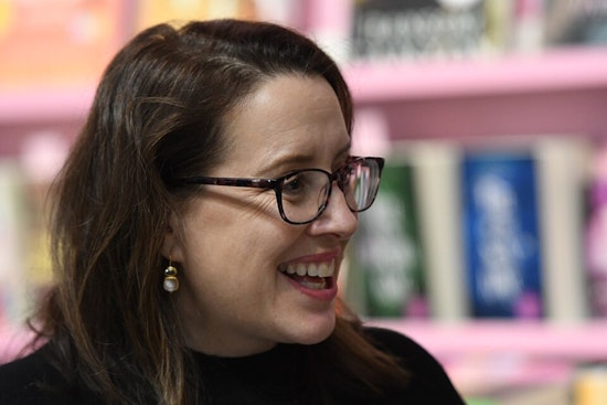 ‘Bridgerton’ Author Julia Quinn Headlines Cleveland Group’s Rebrand Debut