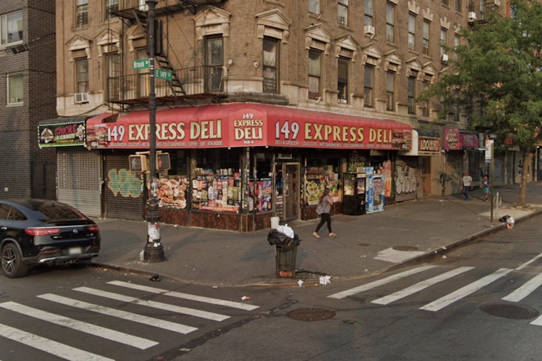 Bronx Deli Gunman Shoots Customer, 33, Then Robs Register on East 149th Street