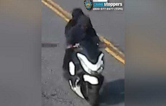 Bronx Moped Duo Rips Chain Off Man Near Van Cortlandt Park, Beats Him