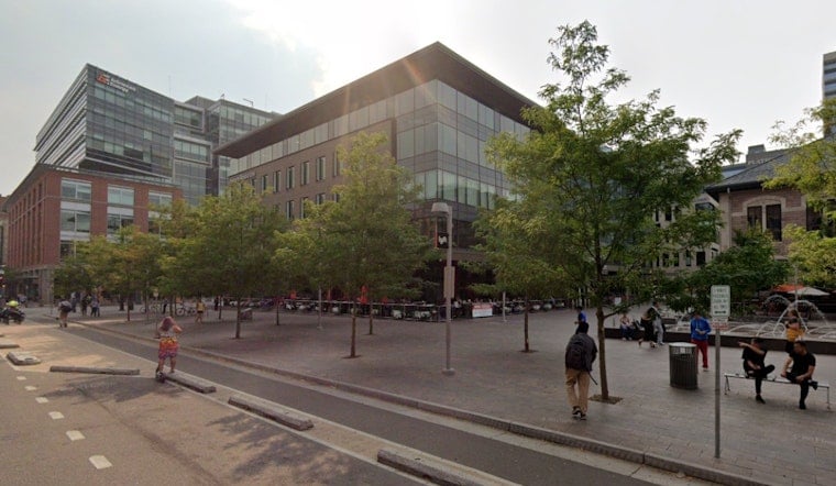 Busaba Thai Cafe Set to Fill Union Station's Zoe Ma Ma Void This Fall