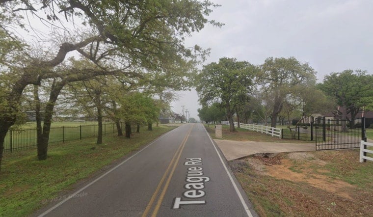 Bystanders Pull Adult, Two Kids From Burning Car in Tarrant County Crash