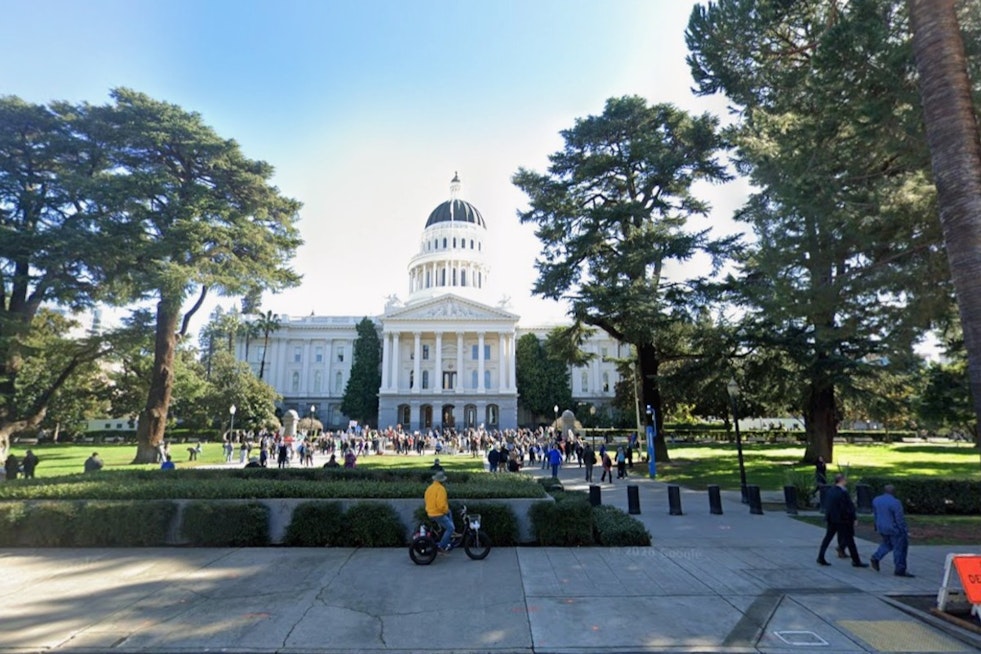 California Cockfighting Bill Dies After Hundreds Protest at Capitol