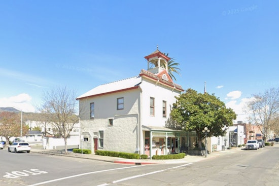 Calistoga Skips November Vote, Hands Retired Principal the Mayor's Gavel