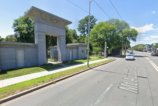 Cambridge Cemetery Hosts Outdoor Double Feature Among Historic Graves This September