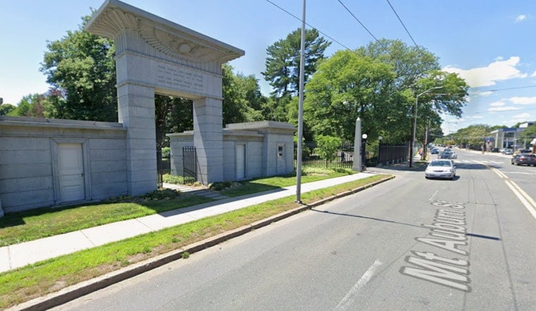 Cambridge Cemetery Hosts Outdoor Double Feature Among Historic Graves This September
