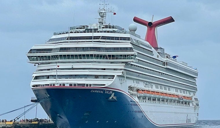 Carnival Valor Lists on Mississippi River After Dodging Dark Cargo Ship