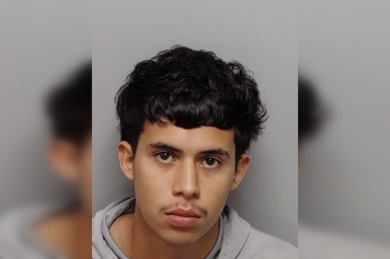 Castle Hills Driver Charged After Yelling 'I'll Shoot You' at ICE Agents