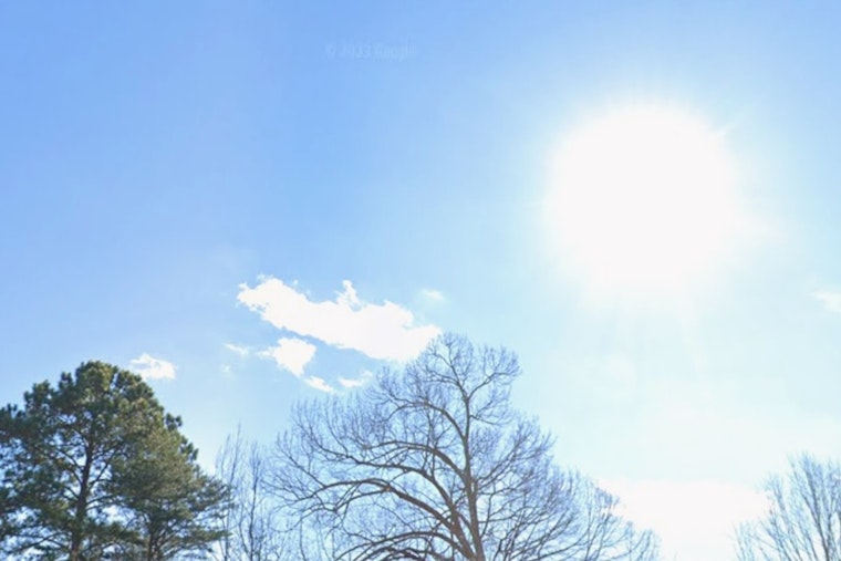 Charlotte Sizzles at 93 as Sunday Storms Threaten Outdoor Plans