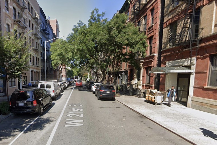 Chelsea Man Stabbed Repeatedly in Chest Outside Pre-War Building, Refuses Help