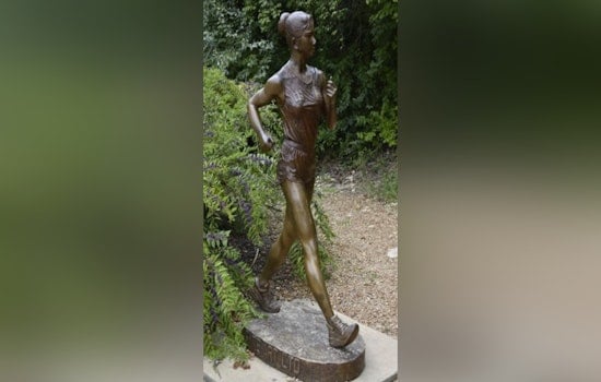 Chesterfield Splits 4-4 on Olympian Statue, Mayor Breaks Tie for $30K Buy