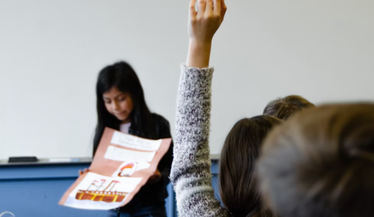 Chicago School Board Hopefuls Split on Pledge to Rein In Classroom AI