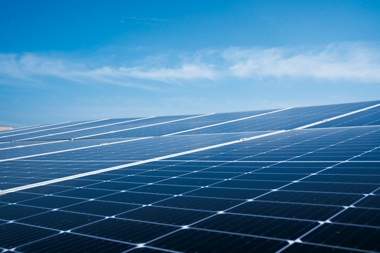 Chicago South Side Gets Solar Workstations And Public EV Charger