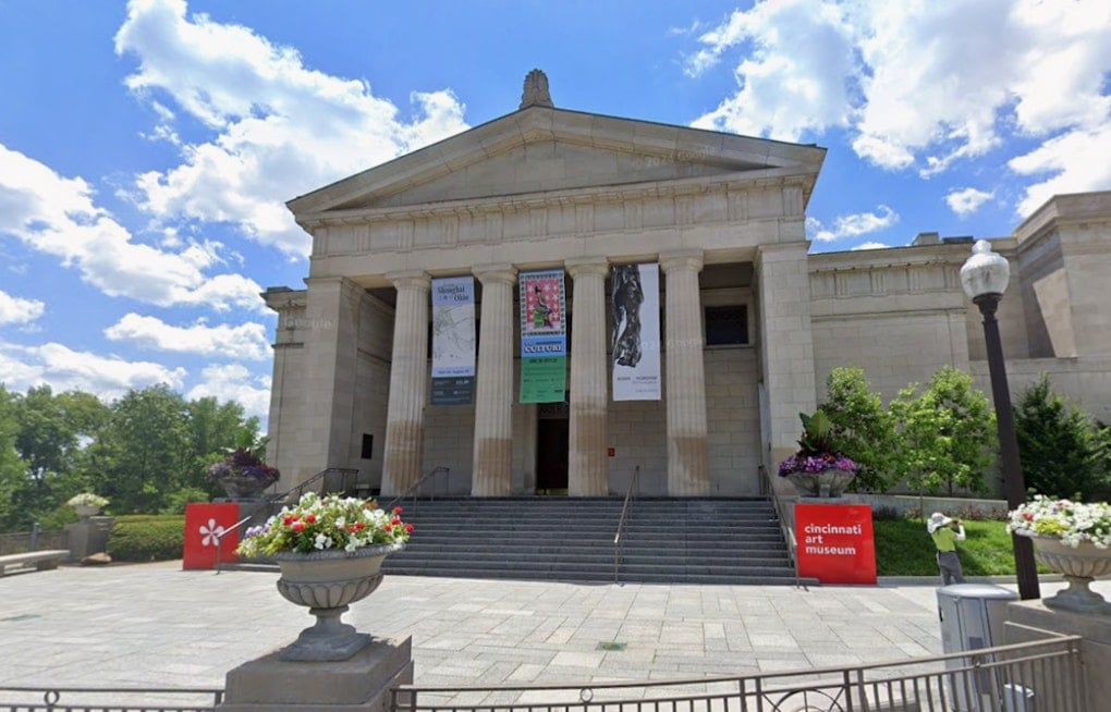 Cincinnati Art Museum Opens First Fashion Gallery, Honoring Donor Who Died Weeks Before