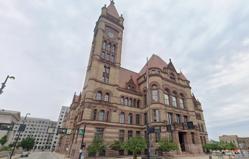 Cincinnati Council Eyes Bar Crackdown After OTR Shootings