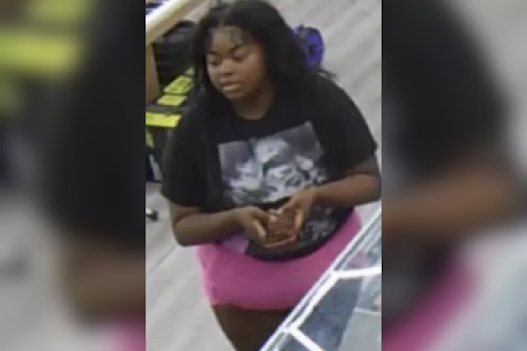 Cincinnati Police District 1 Seeks Help Naming Theft Suspect via Det. Dews