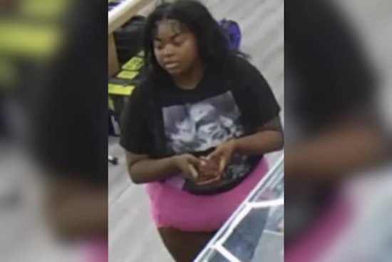 Cincinnati Police District 1 Seeks Help Naming Theft Suspect via Det. Dews