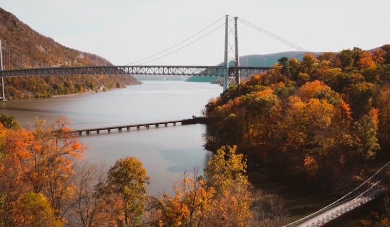 Circle Line's Hudson Foliage Cruises Sail With Oktoberfest Beer and Bear Mountain Views