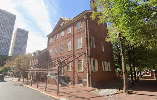 City Tavern's Garden Reopens With Canned Cocktails, Colonial Ghosts of 1773