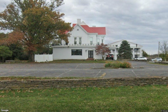 Claudia Sanders Dinner House Sale Fried in Shelbyville, Old KFC HQ Stays in Family