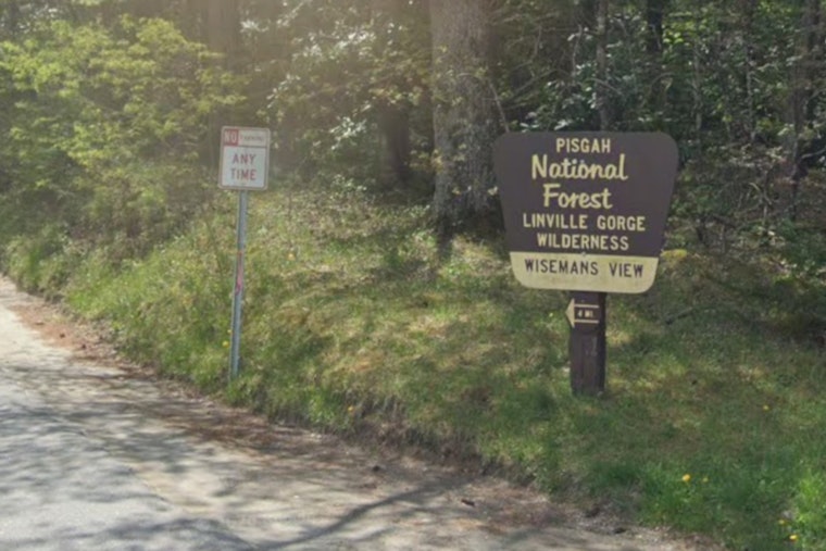 Climber Falls in Linville Gorge, Charlotte Fire Crew Rushes In for Rescue