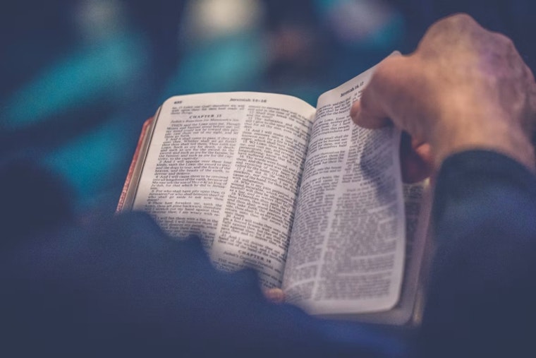 Colorado District Adopts Texas Bible-Infused Reading Curriculum With No Board Vote